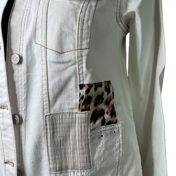 NWT LOGO White Patchwork Denim Jacket (0) - Picture 2 of 10